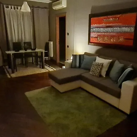 Charme & Relax - Fiera Di Roma - Fiumicino Airport Apartment *